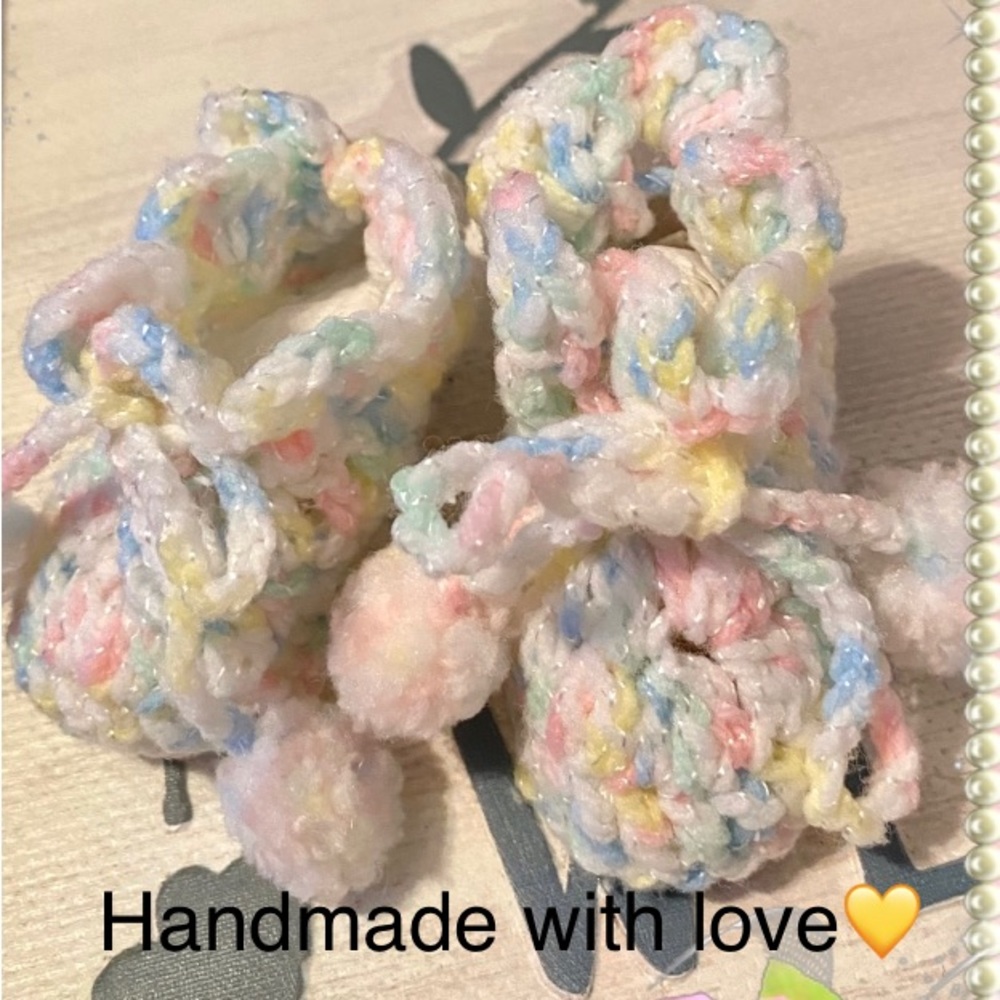 HANDMADE BABY BOOTIES